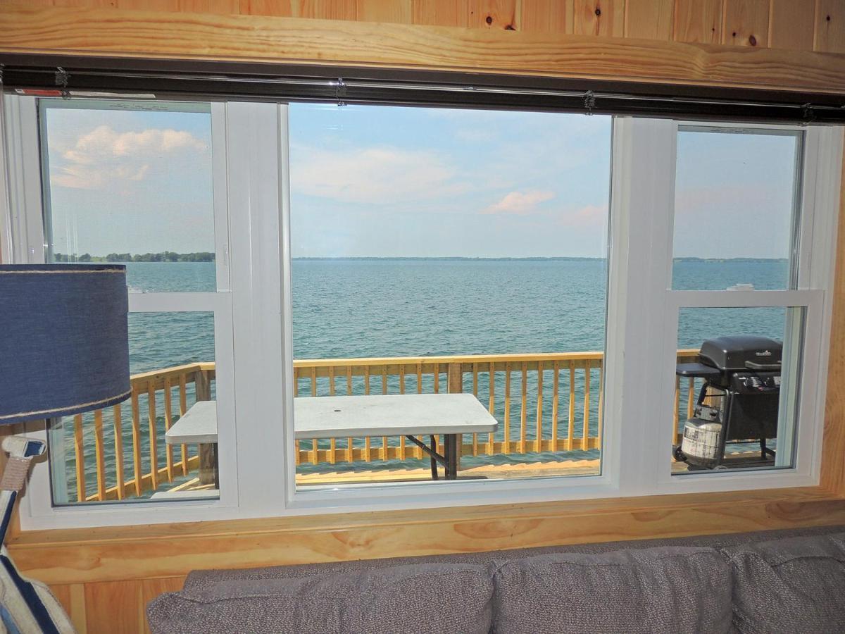 Angel Rock Waterfront Cottages Cape Vincent Exterior photo