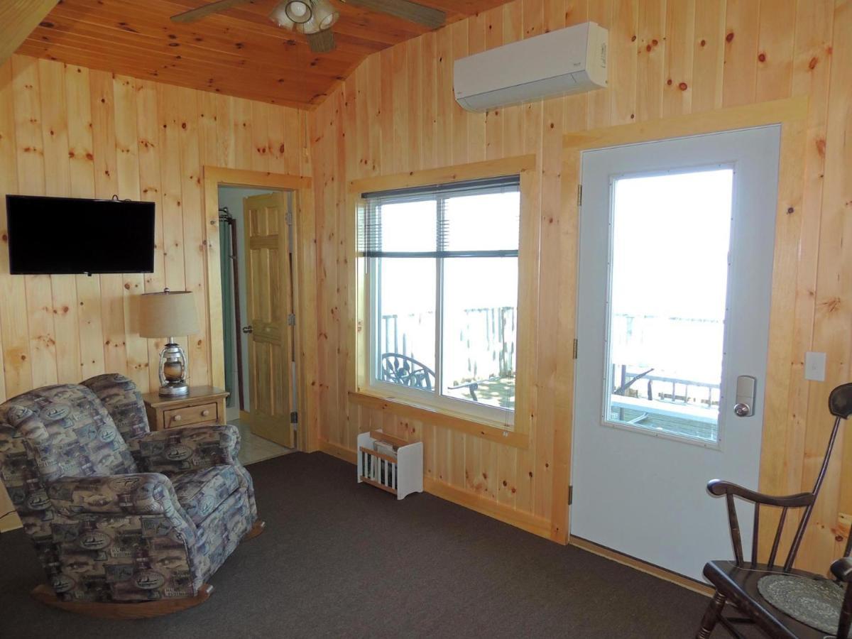 Angel Rock Waterfront Cottages Cape Vincent Exterior photo