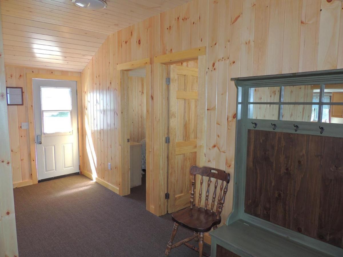 Angel Rock Waterfront Cottages Cape Vincent Exterior photo