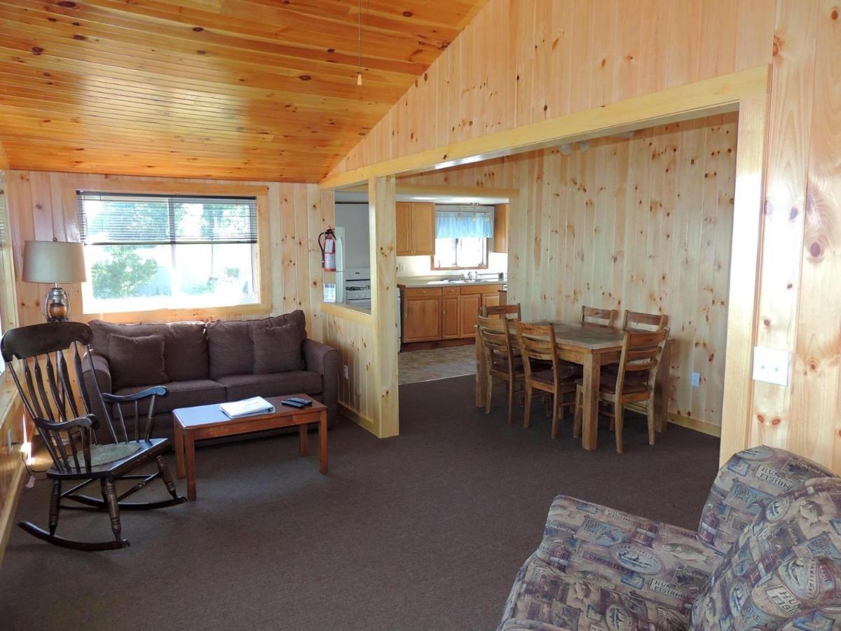 Angel Rock Waterfront Cottages Cape Vincent Exterior photo