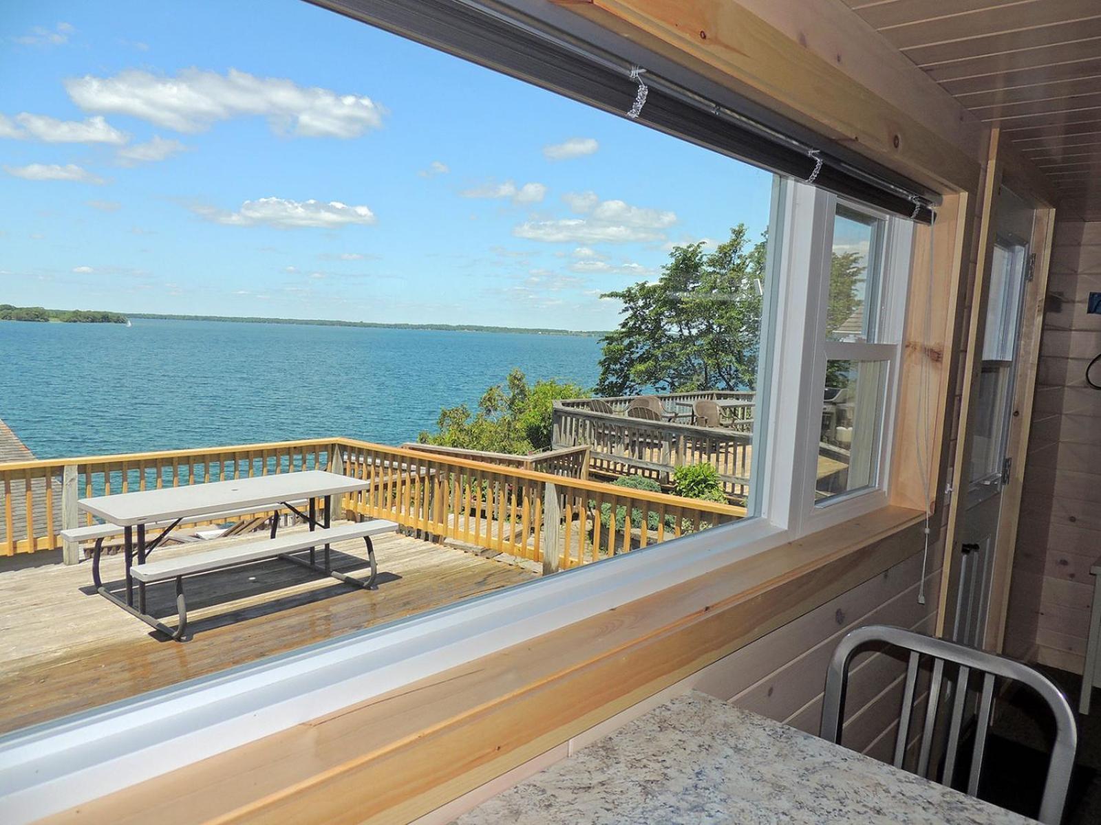 Angel Rock Waterfront Cottages Cape Vincent Exterior photo
